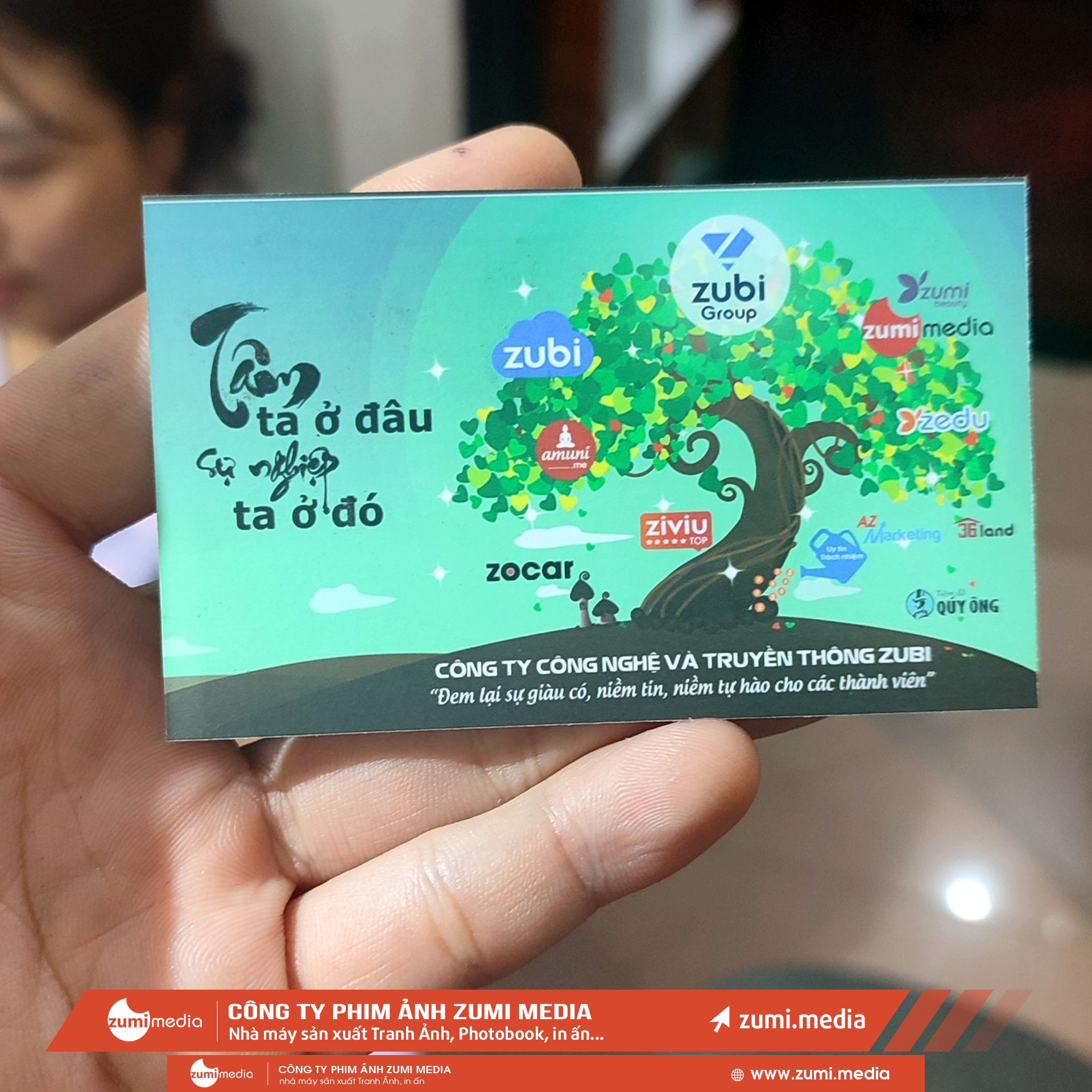 Thiet ke va in card vizit Cong ty Zumi Media chi nhanh Bac Giang 1